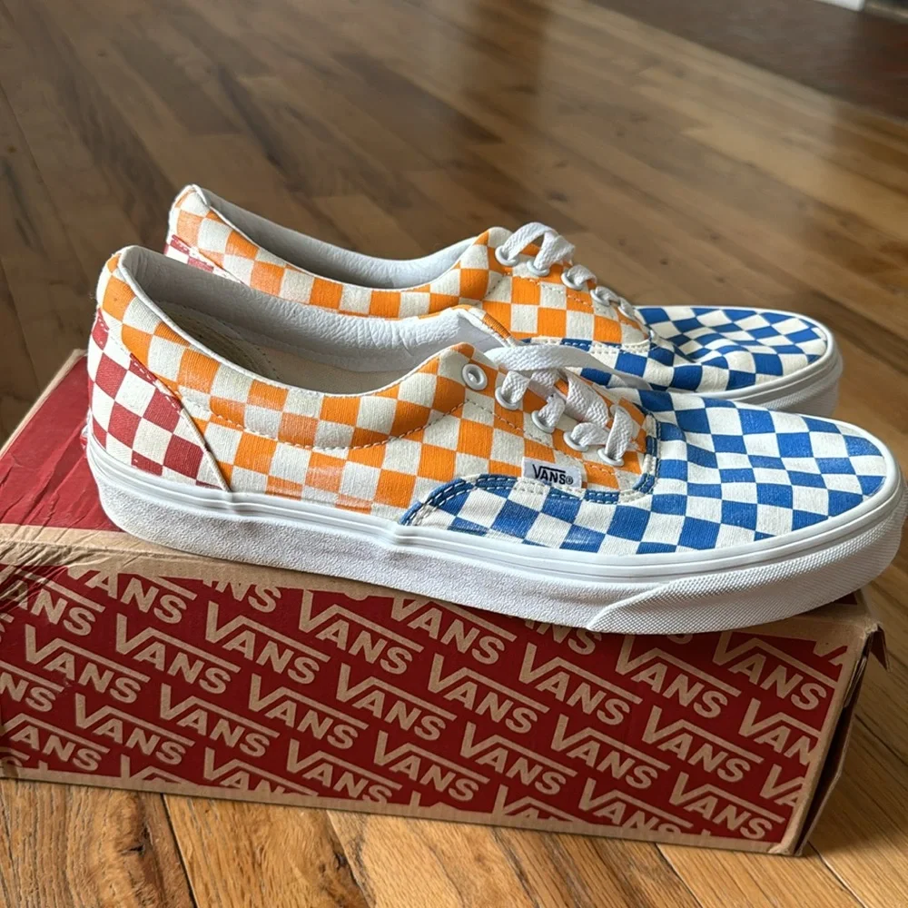 Vans - Picture 2 of 3